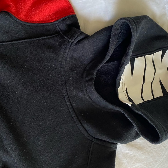 Little Kid NIKE Hoodie - Picture 3 of 4
